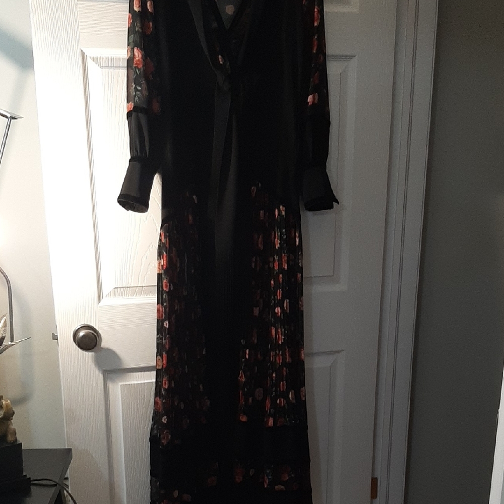 Elegant Black and Red Floral Dress